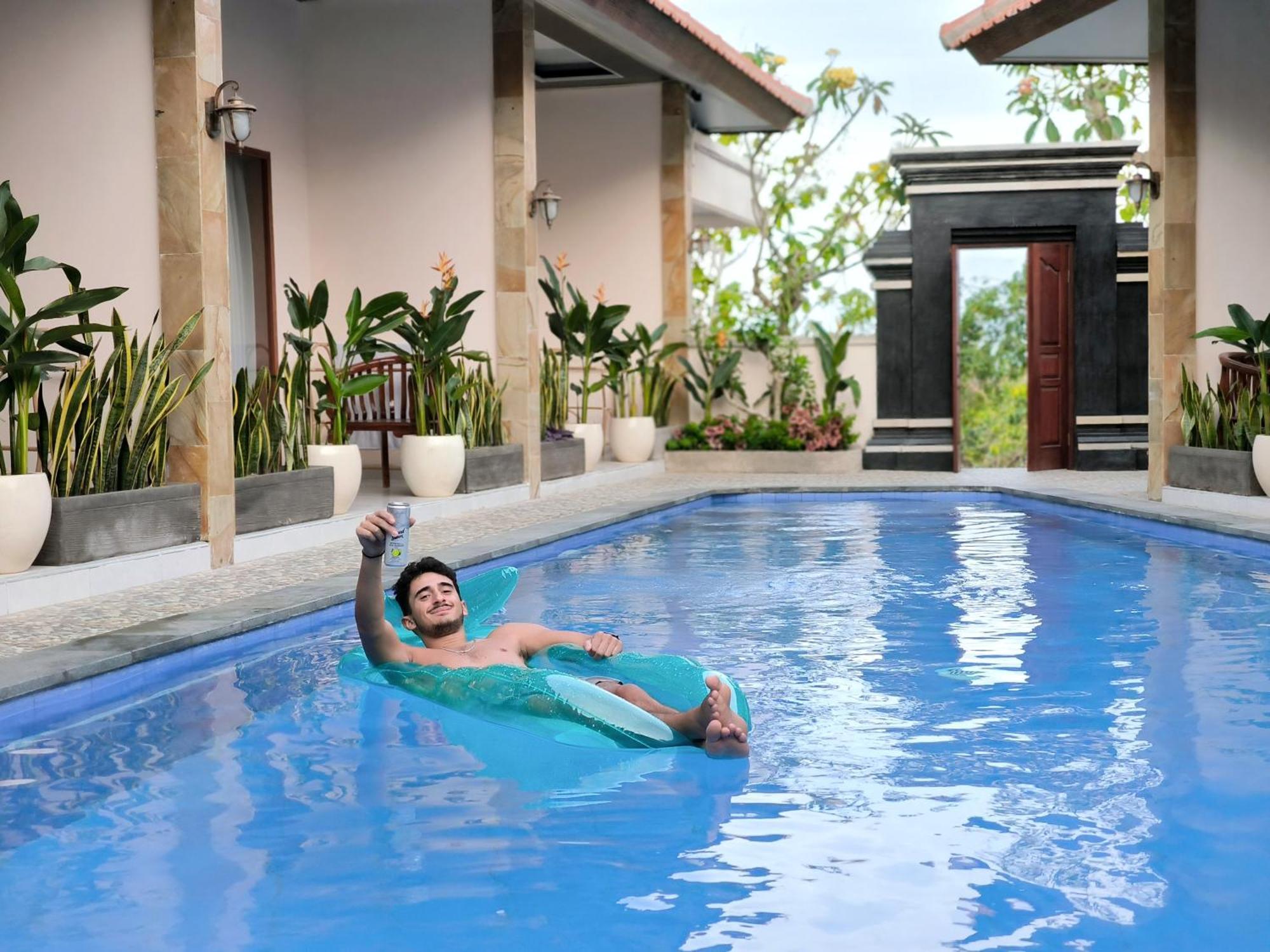 Surya Pandawa Homestay Ungasan  Exterior photo